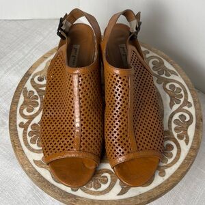 Paul Green Lois Slingback Perforated Leather Sandal Cognac Open Toe 6 UK 8.5 US